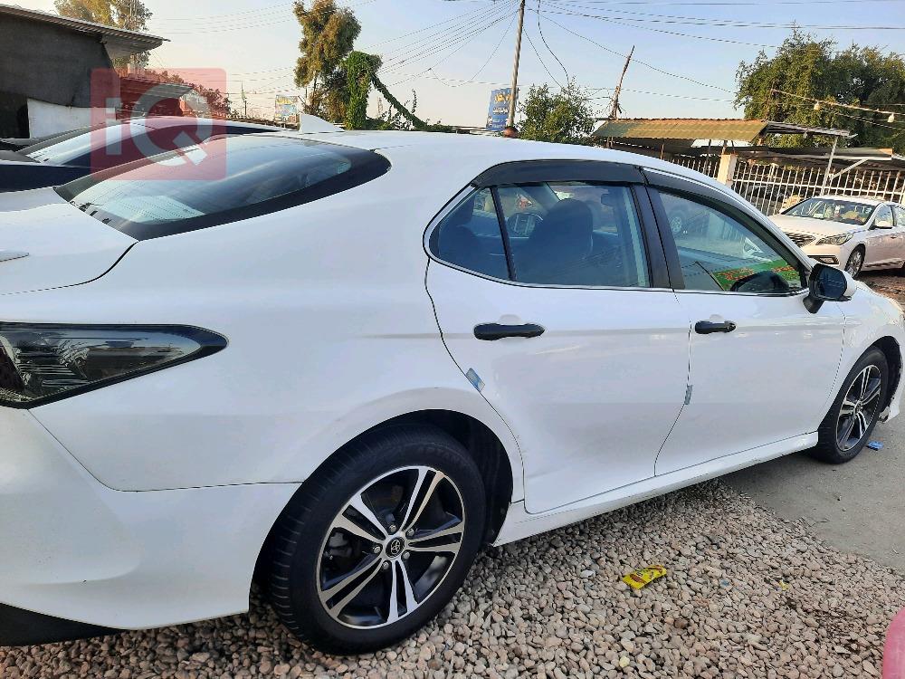 تۆیۆتا کامری